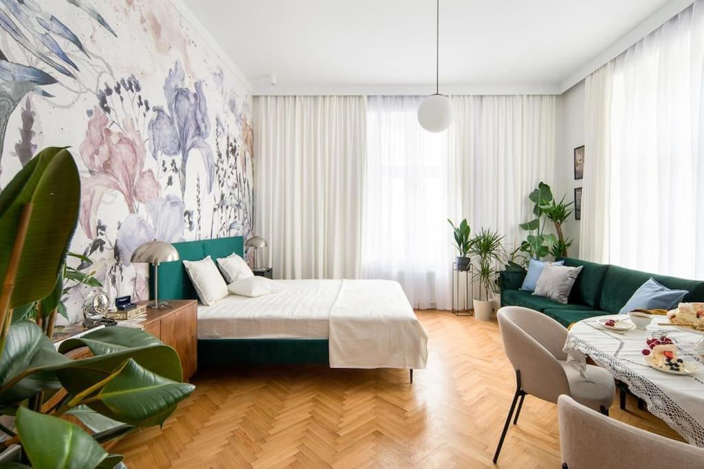 크라쿠프 Green Oasis In The Centre 아파트 외부 사진