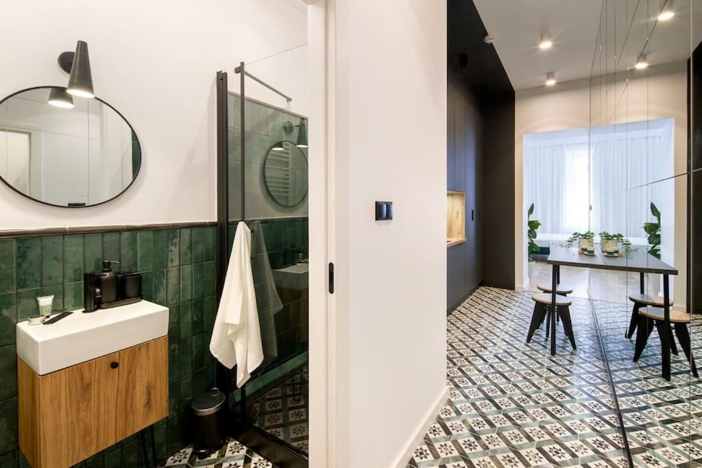 크라쿠프 Green Oasis In The Centre 아파트 외부 사진